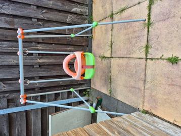 Baby schommel beschikbaar voor biedingen