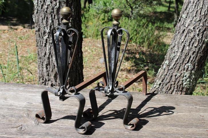 Brocante - Twee setjes sierlijke haardbokken!, Huis en Inrichting, Overige Huis en Inrichting, Gebruikt, Ophalen of Verzenden