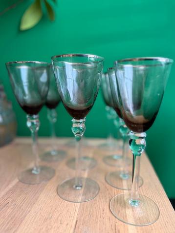 Set van 9 vintage wijnglazen – rookglas met messing rand beschikbaar voor biedingen