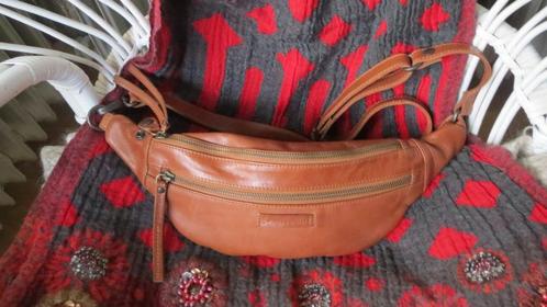 Aunts & Uncles, leren tas, heuptasje, schoudertas, Sieraden, Tassen en Uiterlijk, Tassen | Damestassen, Zo goed als nieuw, Overige typen