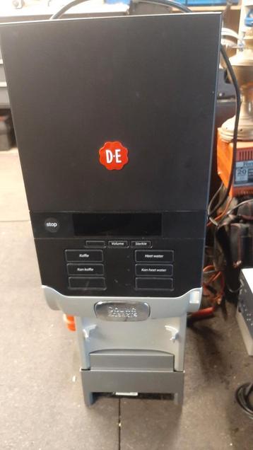 DE Koffiemachine - Professioneel beschikbaar voor biedingen