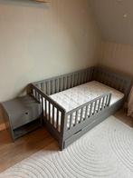 Petite Amelie kinderbed + matras en nachtkastje, Kinderen en Baby's, Ophalen, 70 tot 85 cm, 140 tot 160 cm, Zo goed als nieuw