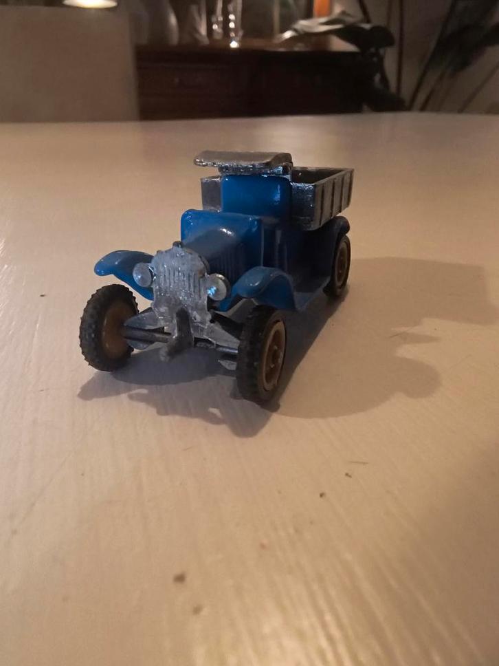 Vintage blauwe speelgoedauto, Antiek en Kunst, Antiek | Speelgoed, Ophalen of Verzenden