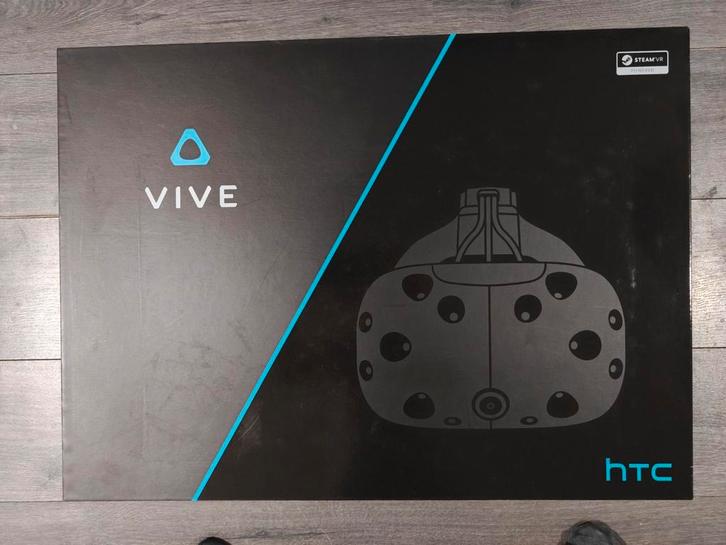 HTC Vive VR-bril (1e generatie) - Compleet in doos, Spelcomputers en Games, Virtual Reality, Ophalen of Verzenden