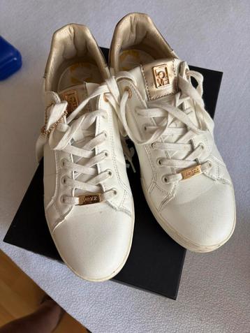 Mexx sneakers maat 40 beschikbaar voor biedingen