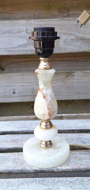 Prachtig onyx marmeren tafel lampje.  beschikbaar voor biedingen