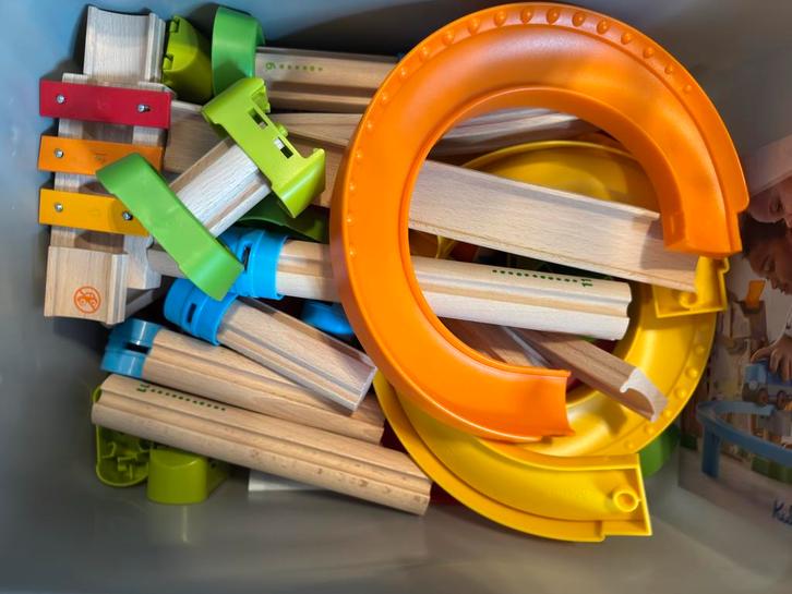 Kullerbü – "Op de doos, klaar, start!" & Sim-Sala-Ting, Kinderen en Baby's, Speelgoed | Houten speelgoed, Nieuw, Ophalen