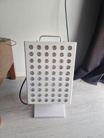Red Light Therapy Helios 300 beschikbaar voor biedingen