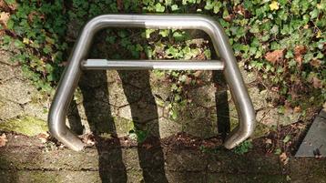 Suzuki Jimny bullbar pushbar en RVS dakrails  beschikbaar voor biedingen