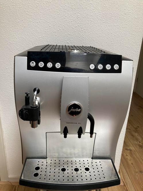 Jura, Witgoed en Apparatuur, Koffiezetapparaten, Zo goed als nieuw, Koffiemachine, Ophalen of Verzenden