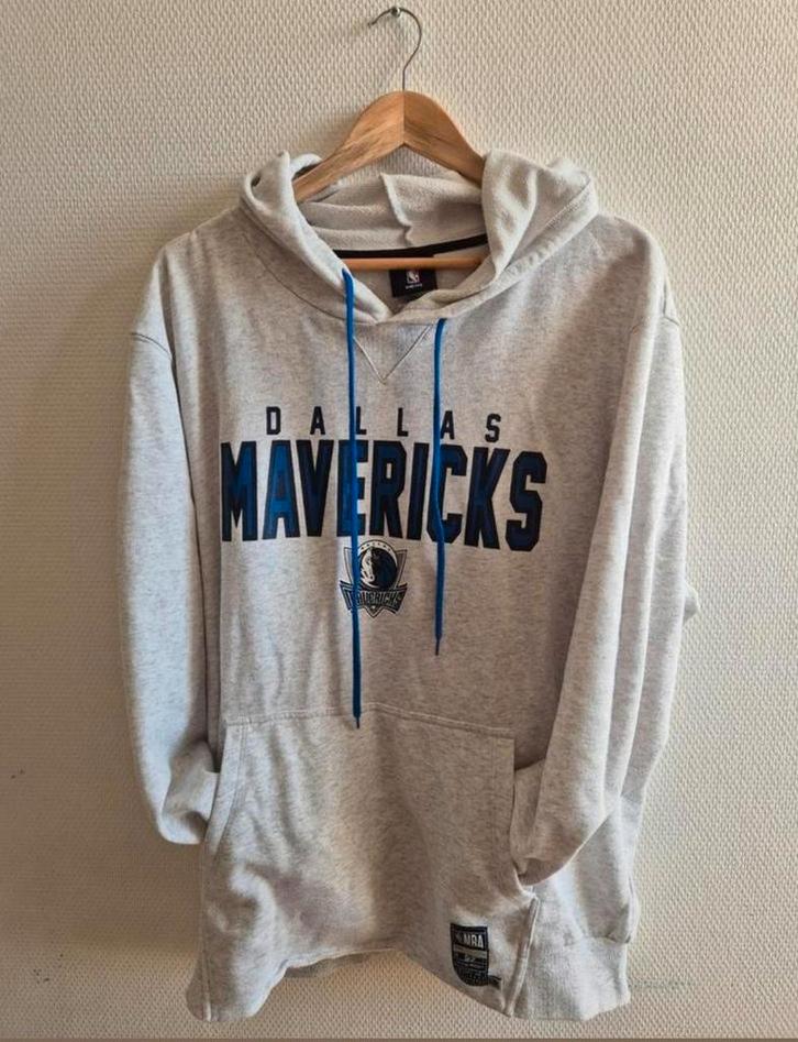 NBA DALLAS MAVERICKS LUKA DONCIC HOODY MAAT XL, Kleding | Heren, Truien en Vesten, Zo goed als nieuw, Maat 56/58 (XL), Ophalen of Verzenden