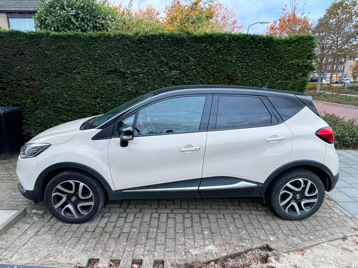 Renault Captur TCe 120pk 2017 Wit, Auto's, Renault, Particulier, Benzine, D, SUV of Terreinwagen, Handgeschakeld, Origineel Nederlands