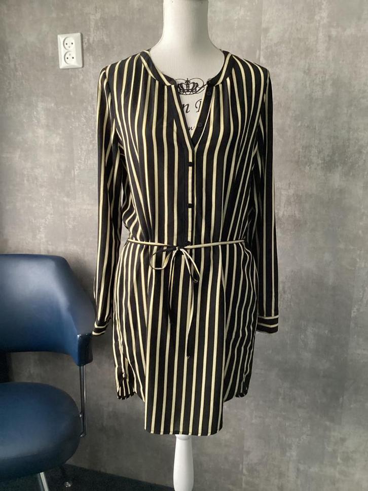 Zwart gestreepte tuniek- jurk van Distrikt Norreero maat L, Kleding | Dames, Jurken, Gedragen, Maat 42/44 (L), Zwart, Boven de knie