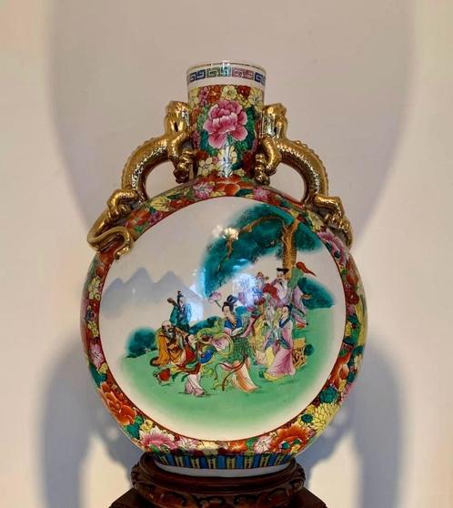 MAGNIFICENT MOON VASE WITH DRAGONS GOLD GILDING H.52CM, Antiek en Kunst, Kunst | Designobjecten, Ophalen