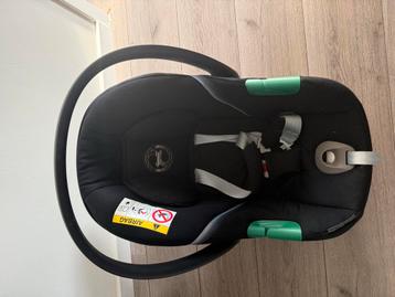 Maxi-Cosi Isofix Autostoeltje + 2 Isofix Bases beschikbaar voor biedingen