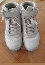 Puma, sportieve vrijetijdsschoen, amper gedragen, maat 37, Meisje, Puma, Schoenen, Ophalen of Verzenden