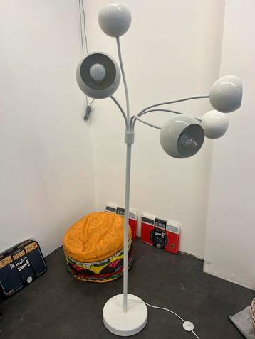 Vintage staande lamp met 5 buigbare lichtbronnen beschikbaar voor biedingen