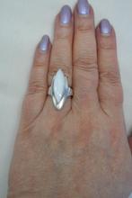 Zilveren vintage ring met witte steen maat 19 nr.732, Sieraden, Tassen en Uiterlijk, Ringen, Verzenden, 19 tot 20, Zo goed als nieuw
