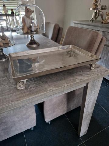 Mooi zwaar zilver nikkel dienblad op wieltjes.  beschikbaar voor biedingen