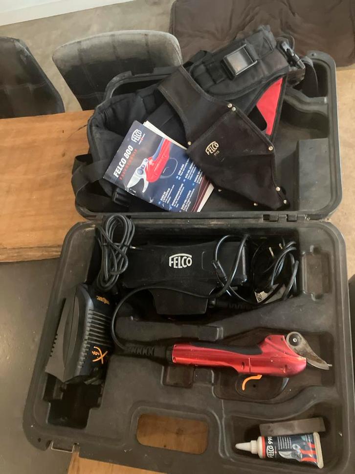 Felco 800 Elektrische Snoeischaar met Accessoires, Tuin en Terras, Snoeischaren, Gebruikt, 30 t/m 39 mm, Ophalen