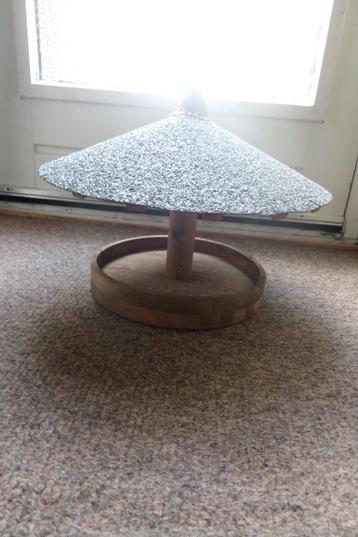 Vogelvoederhuis - H36cm - Diameter 29cm  Platform voer beschikbaar voor biedingen
