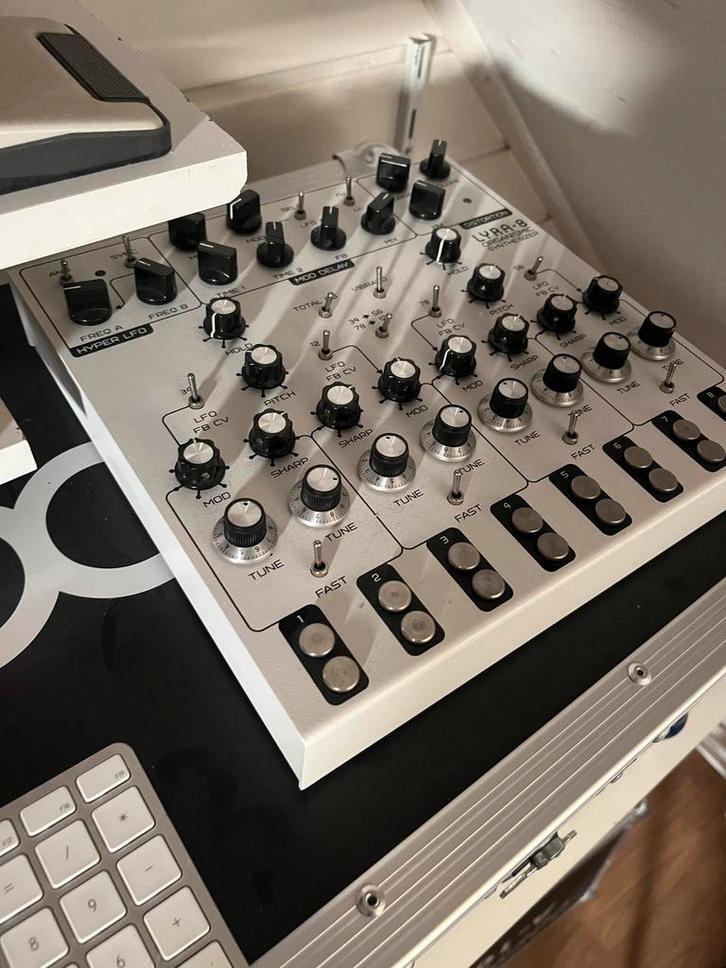 Lyra 8, Muziek en Instrumenten, Synthesizers, Zo goed als nieuw, Overige aantallen, Overige merken, Ophalen of Verzenden