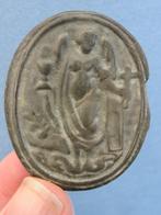 Brons religieus ornament - 16e eeuw bodemvondst, Ophalen of Verzenden, Brons