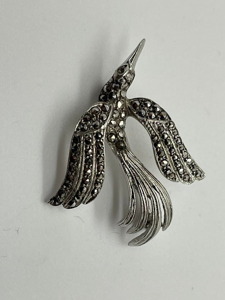 C526 Prachtige zilveren broche vogel markasiet, Sieraden, Tassen en Uiterlijk, Antieke sieraden, Ophalen of Verzenden, Zilver