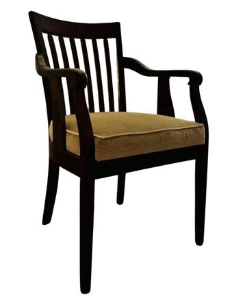 4 eetkamerstoelen beschikbaar voor biedingen