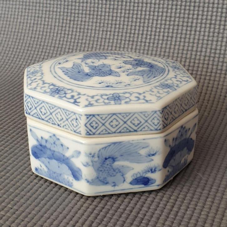 Vintage ca. jaren 70 Chinees porseleinen sieradendoosje, Antiek en Kunst, Antiek | Porselein, Ophalen of Verzenden