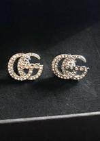 Chique zilverkleurige oorbellen, op te halen in Zevenaar, Sieraden, Tassen en Uiterlijk, Oorbellen, Ophalen, Overige materialen