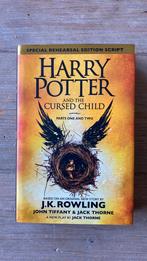 Harry Potter and the cursed child, Boeken, Taal | Engels, Fictie, J.K. Rowling, Ophalen of Verzenden, Zo goed als nieuw