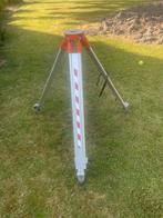 Statief voor laser of waterpasinstrument, Ophalen, Gebruikt