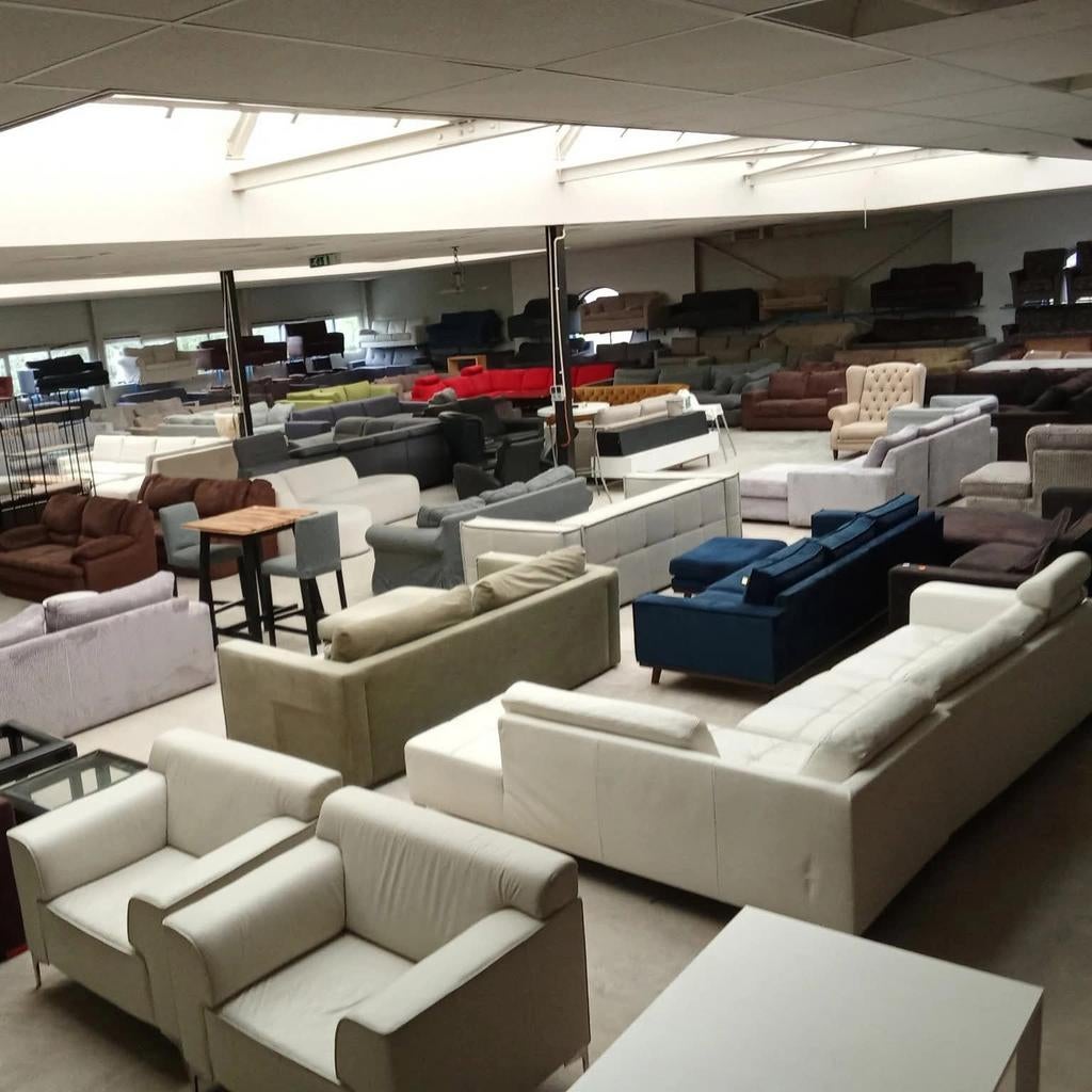 Partij banken ook voor export en handelaren!!, Huis en Inrichting, ., 75 tot 100 cm, Ophalen of Verzenden, Zo goed als nieuw