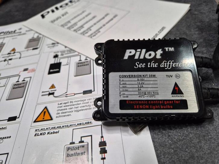 Pilot xenon set met nieuwe lampen, Auto-onderdelen, Overige Auto-onderdelen, Nieuw, Ophalen of Verzenden