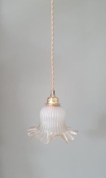 vintage franse glazen hanglamp in bloemvorm beschikbaar voor biedingen
