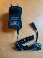 Universele 30W Adapter met Verschillende Connectoren, Computers en Software, Laptop-opladers, Ophalen of Verzenden, Nieuw