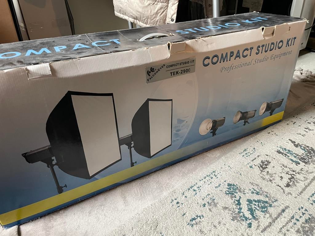 Studio flitsset van falcon eyes tek 2900 900 watt, Ophalen, Zo goed als nieuw, Overige merken