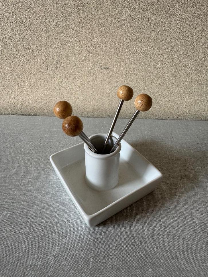 NIEUWSTAAT olijfbakje + prikkers olijvenbakje olijven olijf, Huis en Inrichting, Keuken | Servies, Zo goed als nieuw, Overige typen