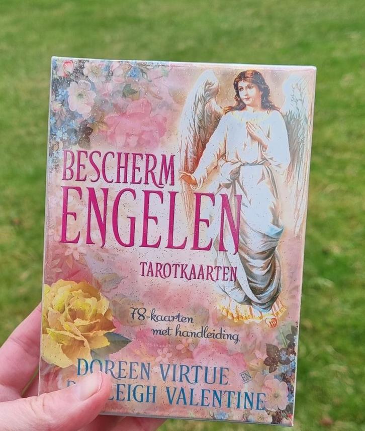 Doreen Virtue - Beschermengelen Tarotkaarten ook als orakel, Boeken, Esoterie en Spiritualiteit, Zo goed als nieuw, Overige typen