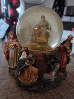 Kerst Sneeuwbol met Kerststal, Diversen, Kerst, Ophalen of Verzenden