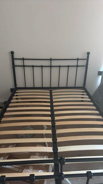 Tweepersoons bedframe IKEA - afbeelding 2