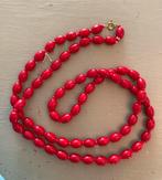 Vintage antiek rode glaskralen lange ketting verguld slotje, Sieraden, Tassen en Uiterlijk, Antieke sieraden, Ophalen of Verzenden