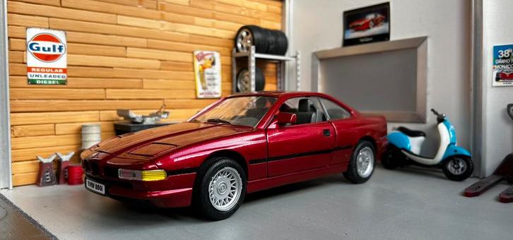 BMW 850i, Hobby en Vrije tijd, Modelauto's | 1:18, Zo goed als nieuw, Auto, Bburago, Ophalen of Verzenden