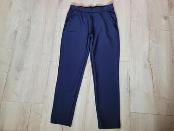 Donkerblauwe broek maat 4XL/5XL (circa 46) ~ TH0082 beschikbaar voor biedingen