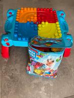 Mega Bloks Speeltafel + Blokken, Ophalen, Zo goed als nieuw, Megabloks