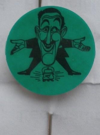Pin - Max Tailleur, Ophalen of Verzenden, Zo goed als nieuw, Figuurtje, Speldje of Pin