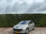 Peugeot 207 1.6 16V 5DRS 2006 Grijs, Auto's, Voorwielaandrijving, Handgeschakeld, 1587 cc, Zilver of Grijs