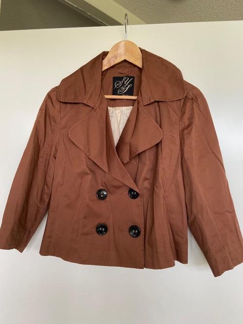 Jasje, Kleding | Dames, Jasjes, Kostuums en Pakken, Zo goed als nieuw, Jasje, Maat 38/40 (M), Bruin, Ophalen of Verzenden