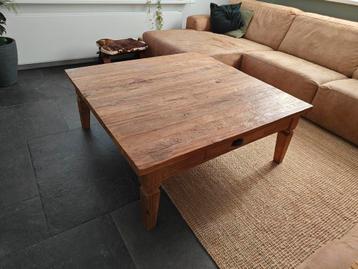 Houten Salontafel Vierkant 120x120 beschikbaar voor biedingen